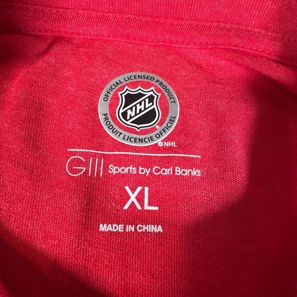 G-III Sports Chicago Blackhawks Shirt XL NHL Carl Banks Red Tri-Blend Tee NWT - Picture 5 of 9